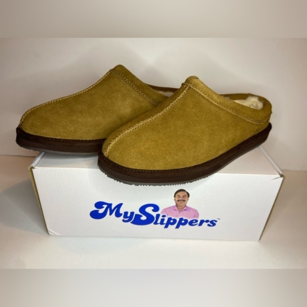 MySlippers Men's Slip-On Slippers, Size 8, Chestnut Brown, New in Original Box - Picture 2 of 16